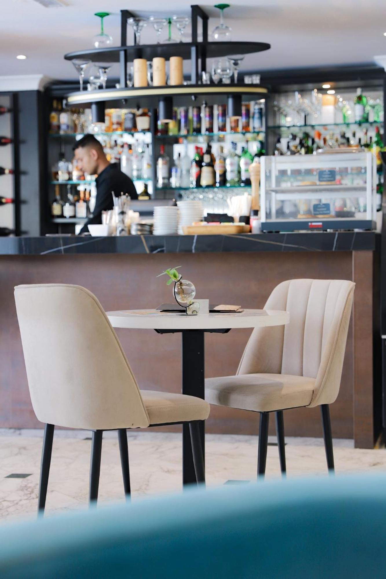 Soreda Hotel Кавра Екстериор снимка