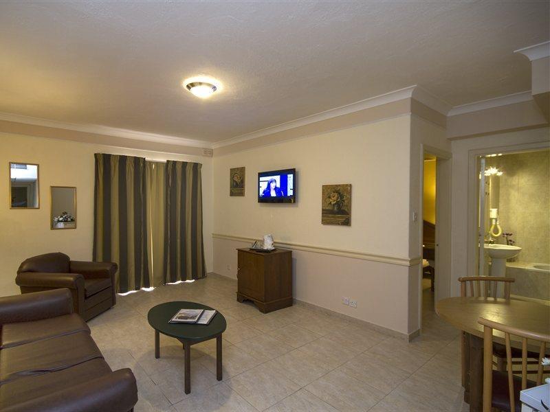 Soreda Hotel Кавра Екстериор снимка