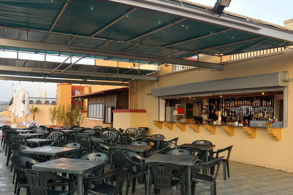 Soreda Hotel Кавра Екстериор снимка